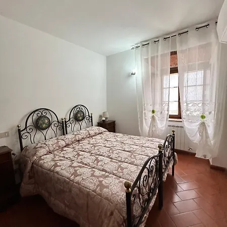 Casalpiano مزرعة للإقامة *