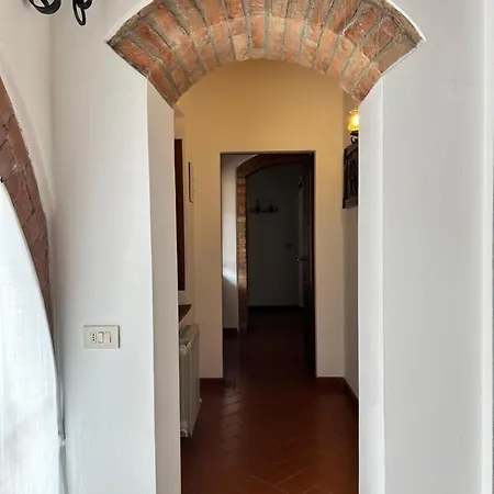 Casalpiano مزرعة للإقامة *